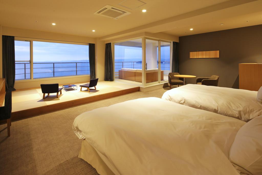Shirahama Key Terrace Hotel Seamore Екстериор снимка